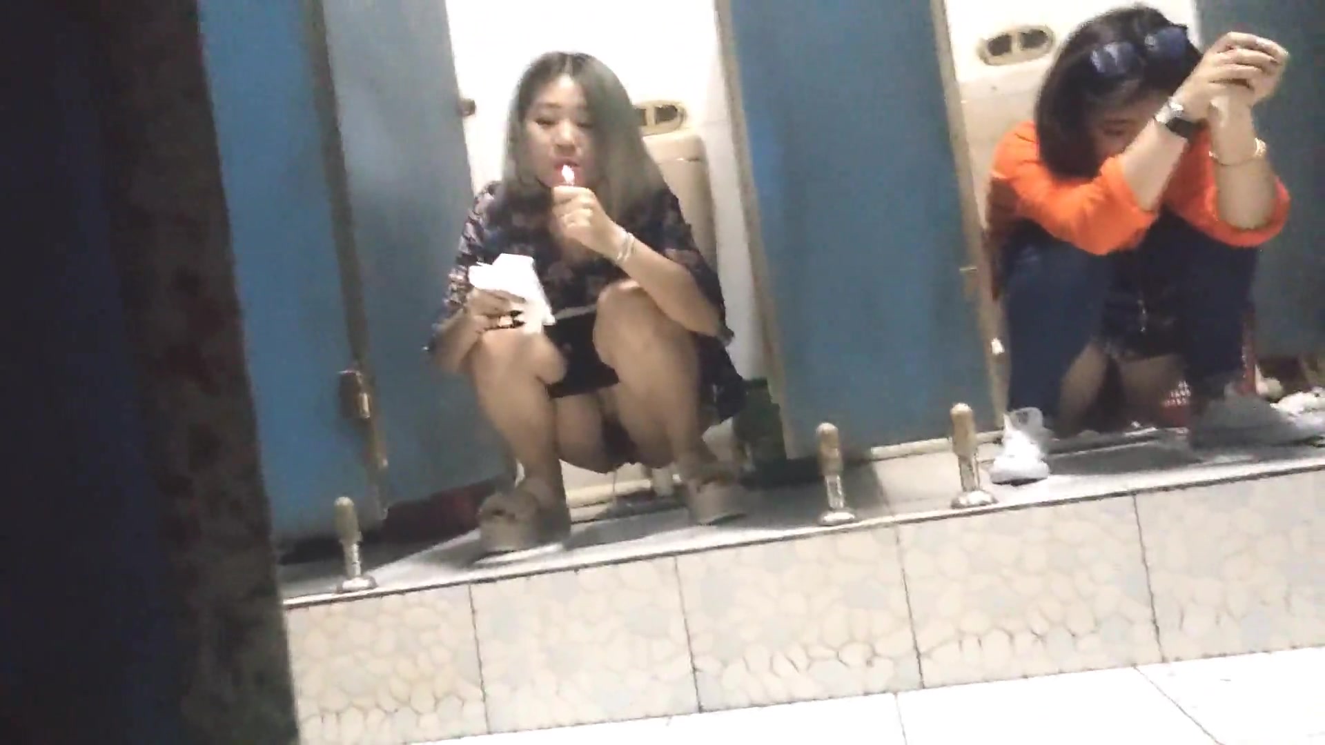 asian toilet voyeur wc voyeur 19